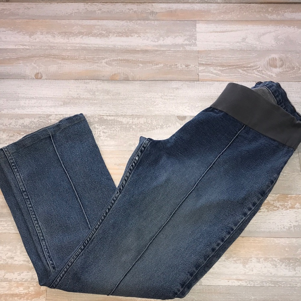 Mimi Maternity Slim bootLeg Jeans Size Medium
